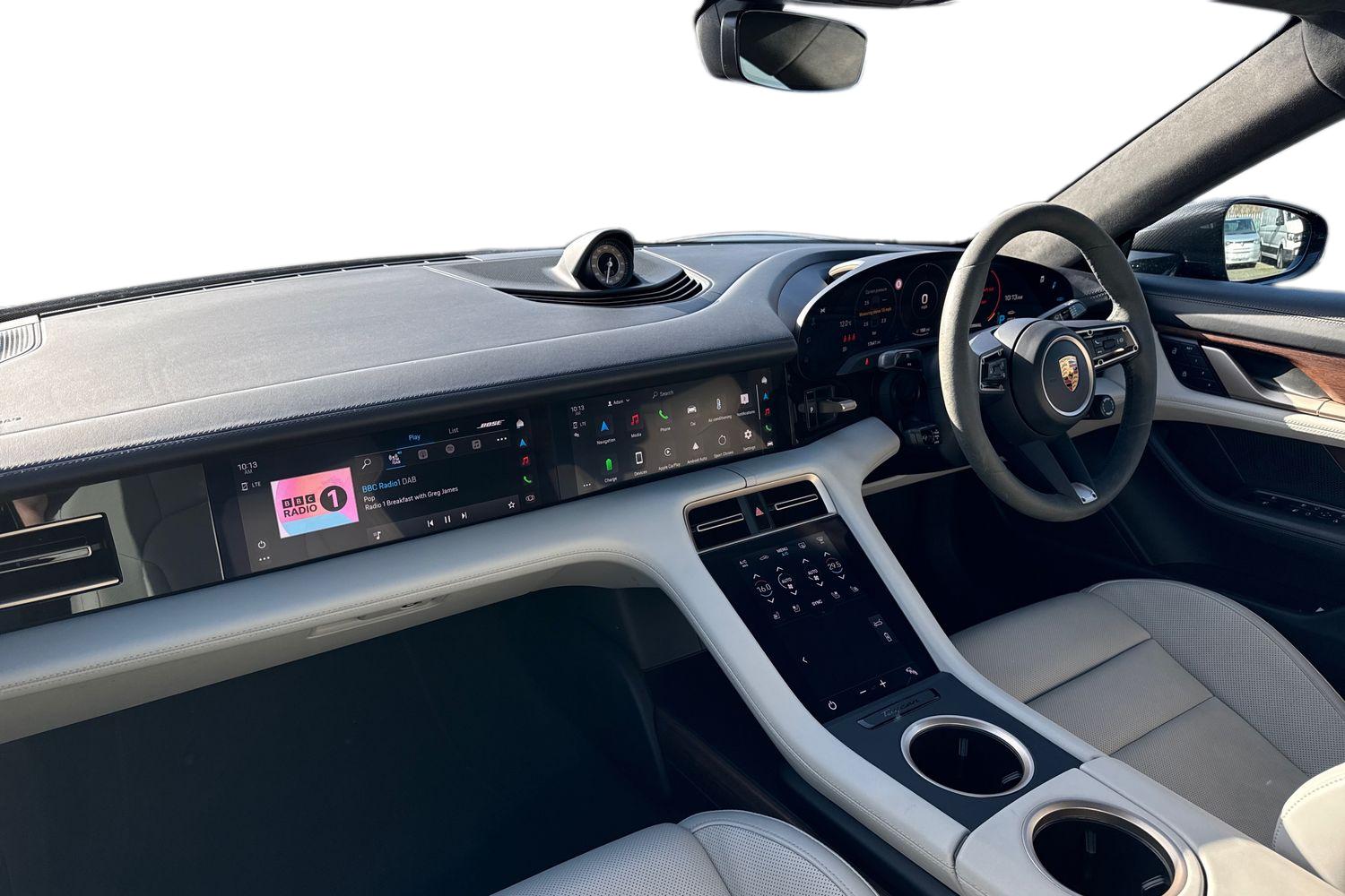 Used Porsche Taycan 2021 for sale - 77620477: Photo 15