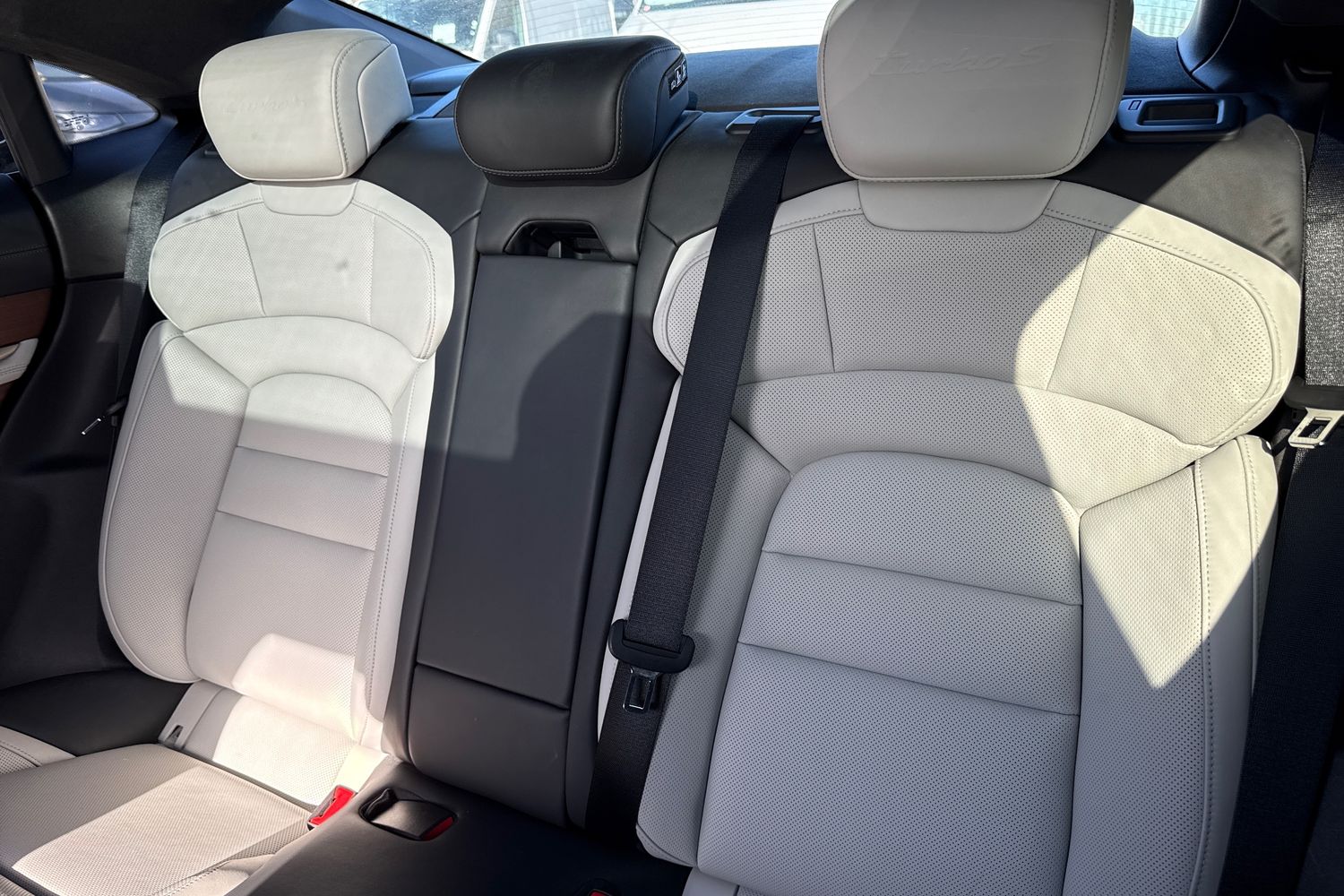 Used Porsche Taycan 2021 for sale - 77620477: Photo 19