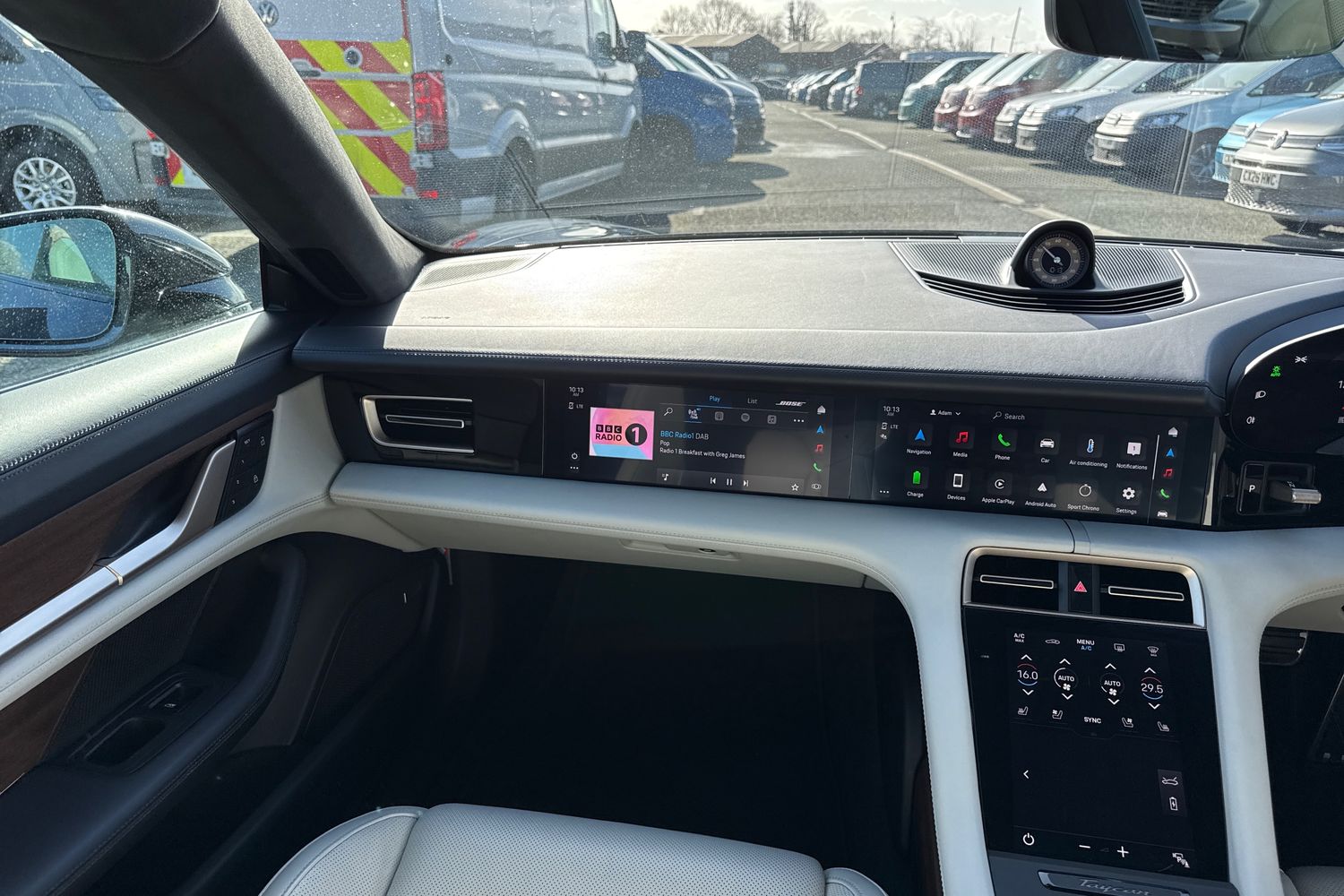 Used Porsche Taycan 2021 for sale - 77620477: Photo 20