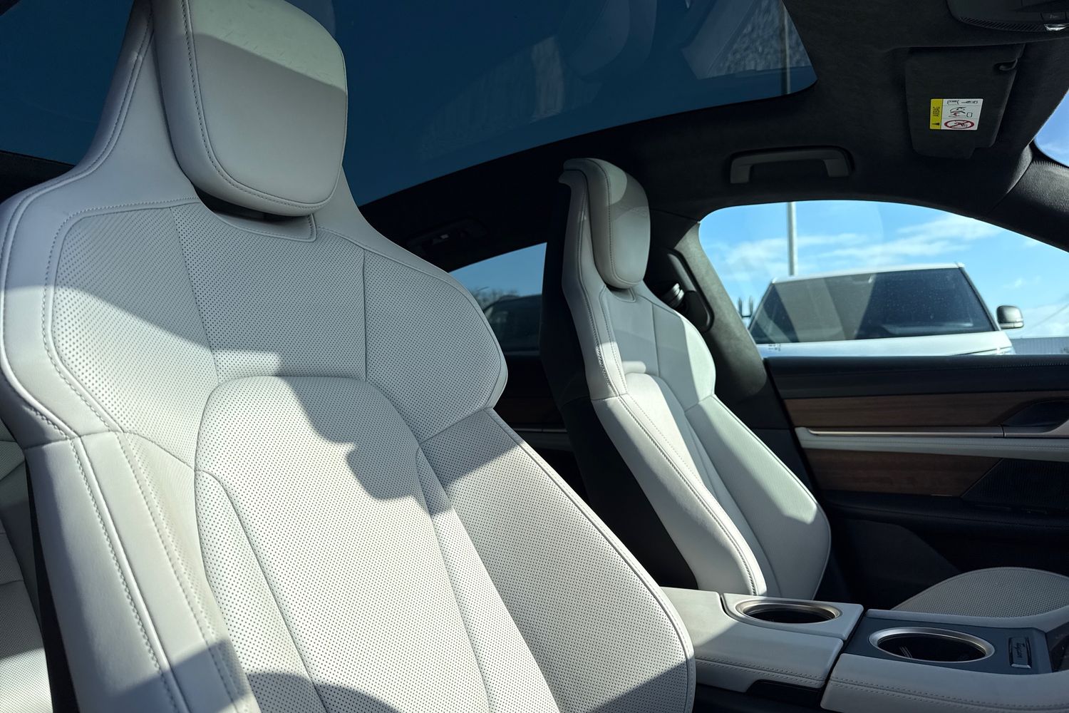 Used Porsche Taycan 2021 for sale - 77620477: Photo 24