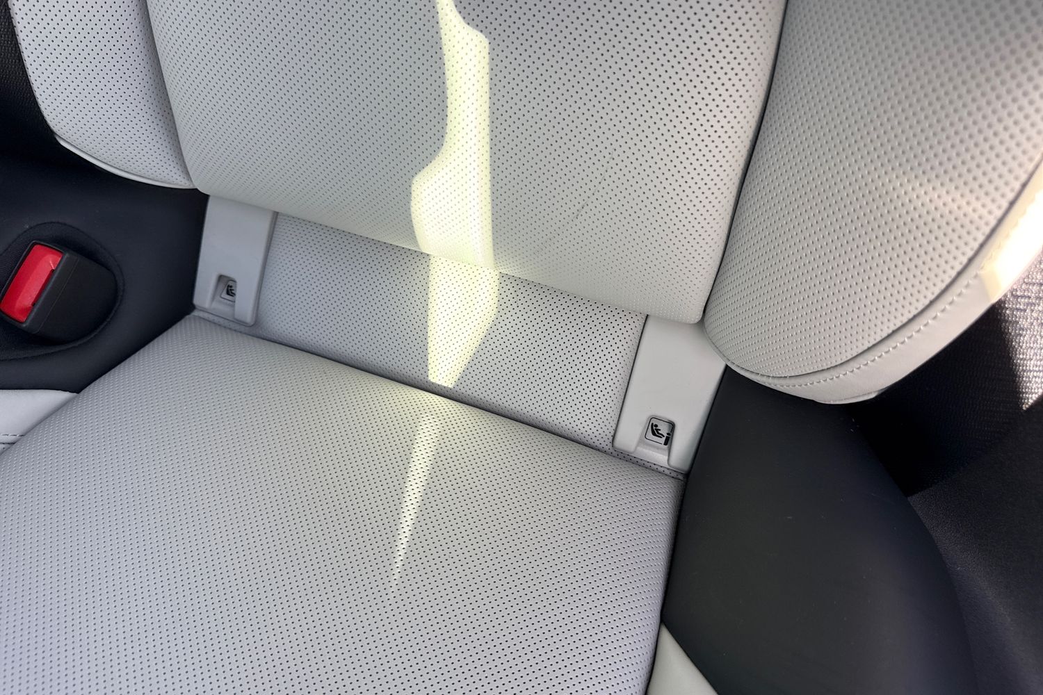 Used Porsche Taycan 2021 for sale - 77620477: Photo 34