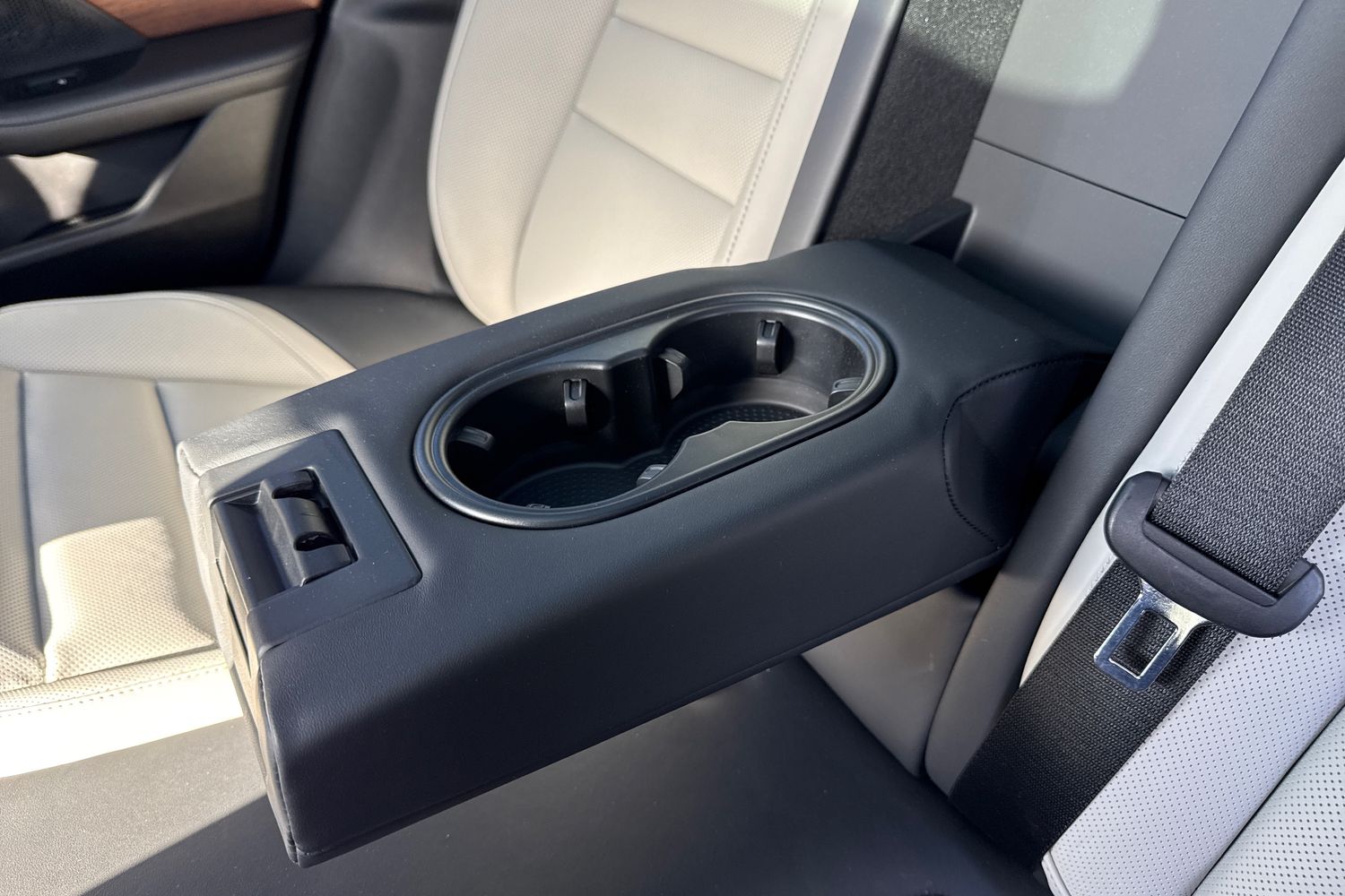 Used Porsche Taycan 2021 for sale - 77620477: Photo 36