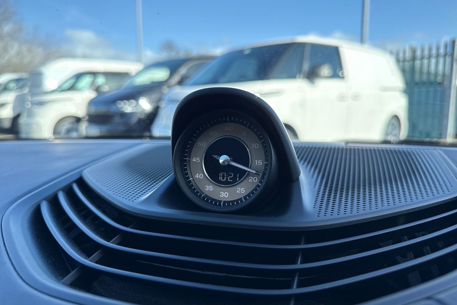 Used Porsche Taycan 2021 for sale - 77620477: Photo 43