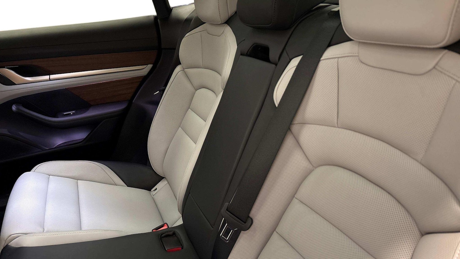 Used Porsche Taycan 2021 for sale - 77620477: Photo 7