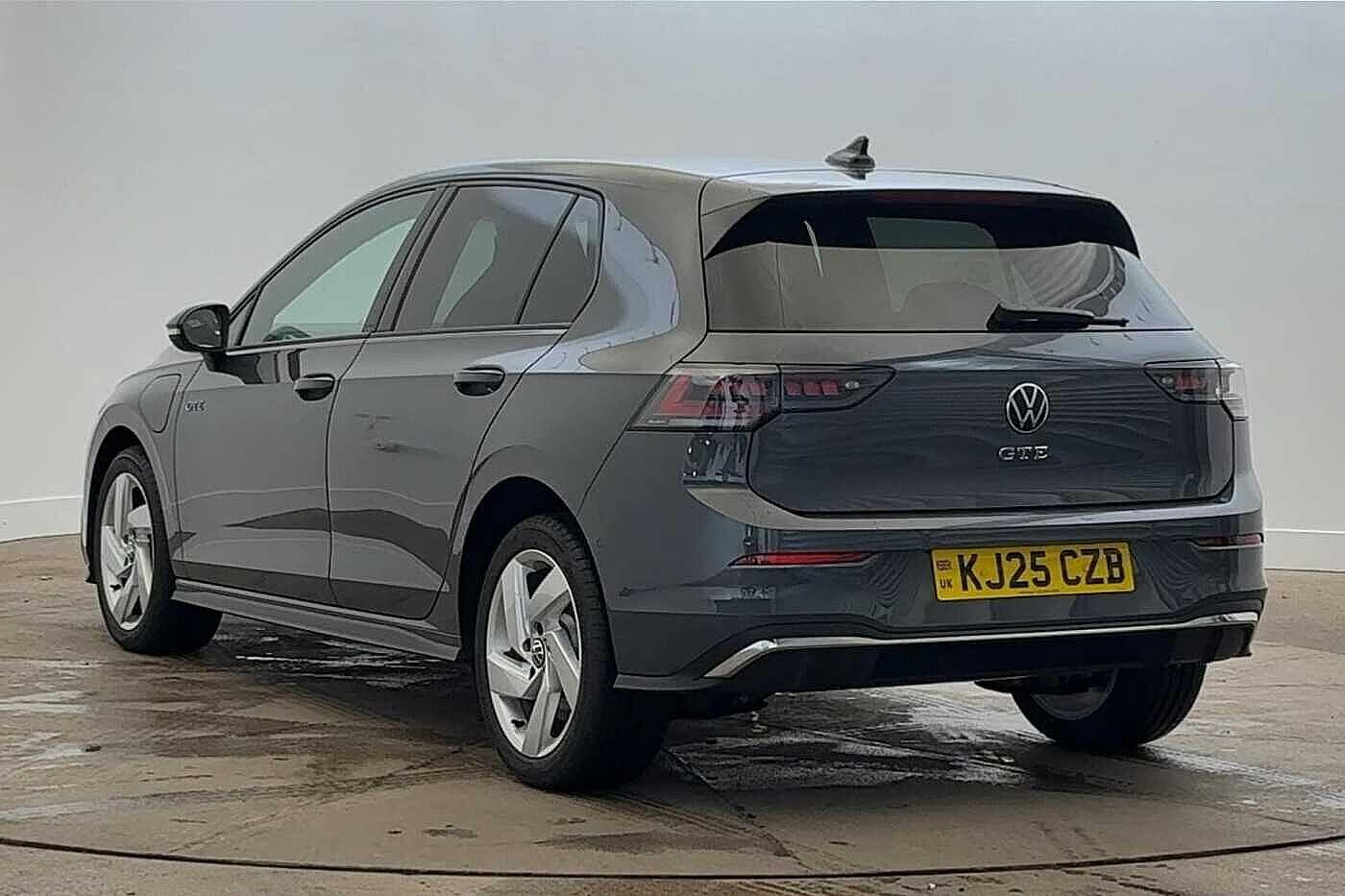 Used Volkswagen Golf 2025 for sale - 76508968: Photo 3