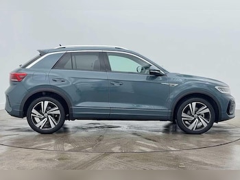 Used Volkswagen T-Roc 2025 for sale - 77451156: Photo