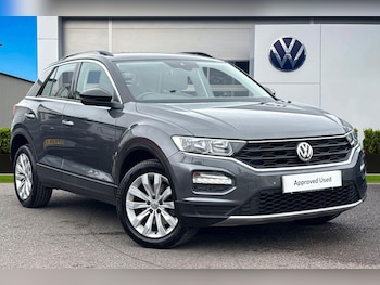 Used Volkswagen T-Roc 2018 for sale - 78466676: Photo