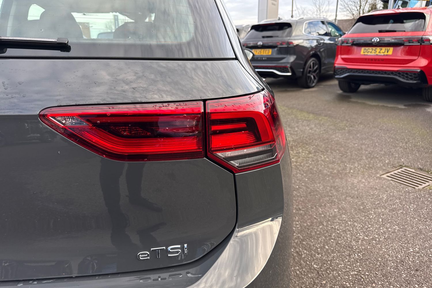 Used Volkswagen Golf 2023 for sale - 77206700: Photo 26