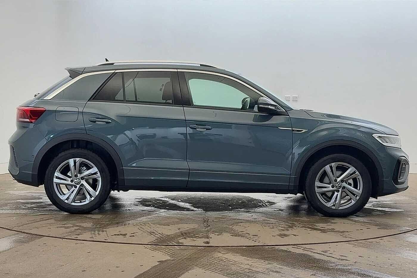 Used Volkswagen T-Roc 2025 for sale - 77128850: Photo 4