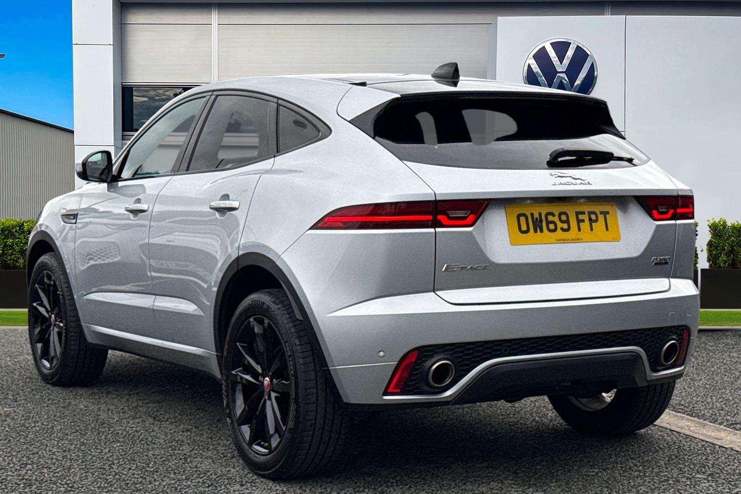 Used Jaguar E-Pace 2020 for sale - 76488325: Photo 2