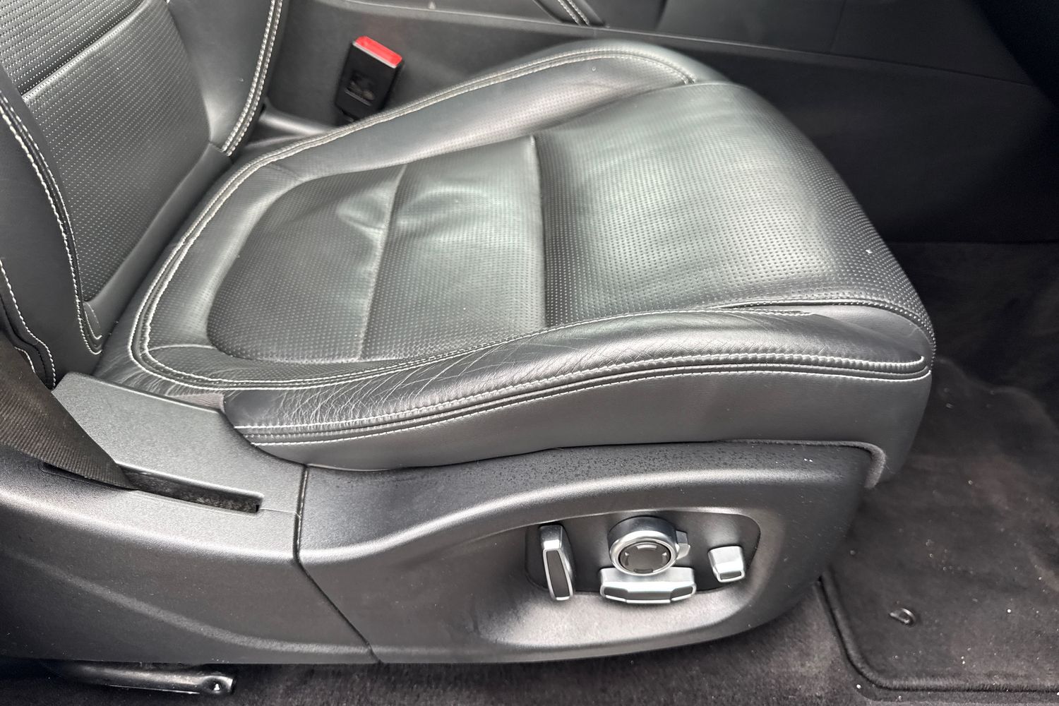 Used Jaguar E-Pace 2020 for sale - 76488325: Photo 39