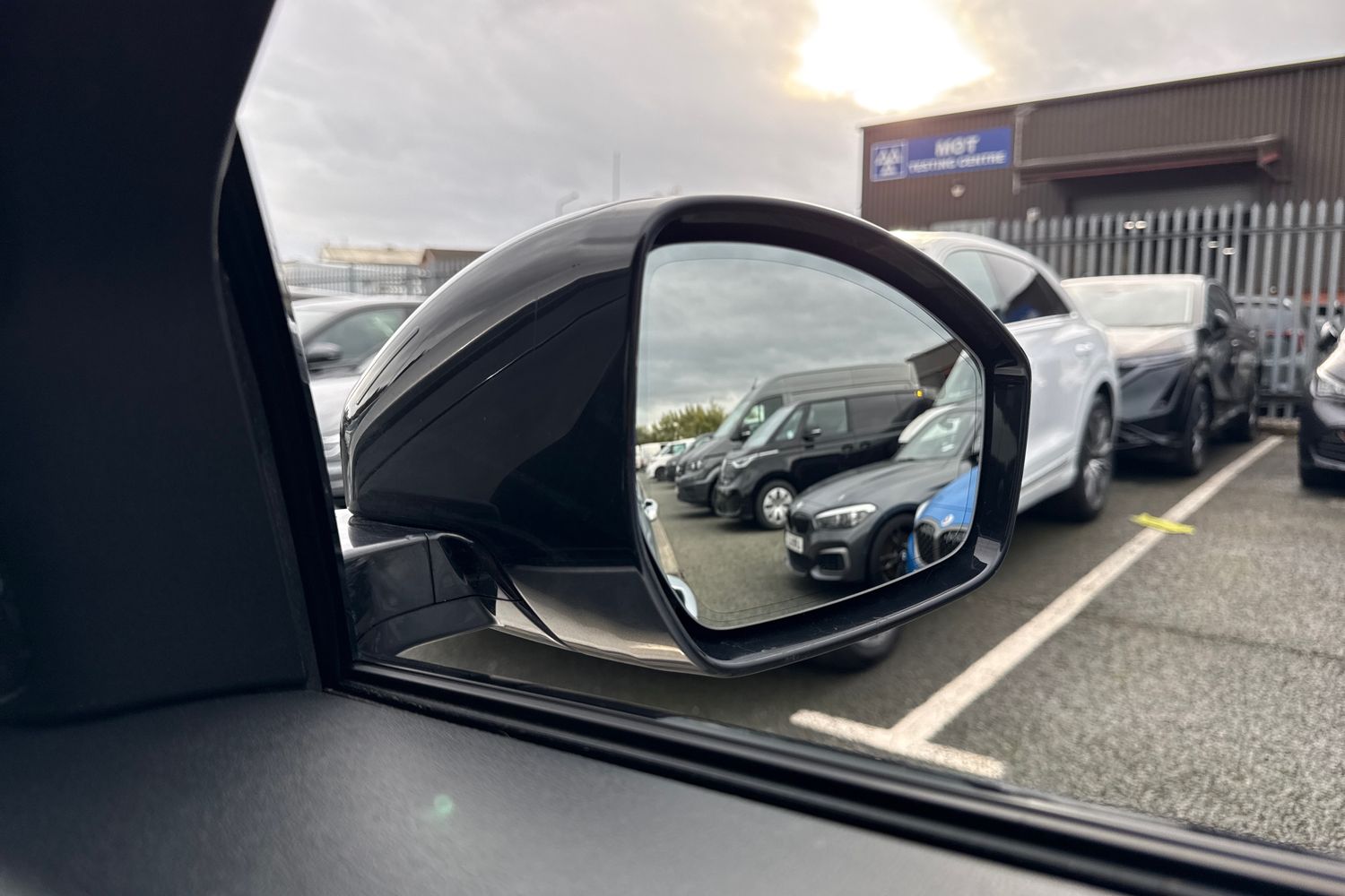 Used Jaguar E-Pace 2020 for sale - 76488325: Photo 40