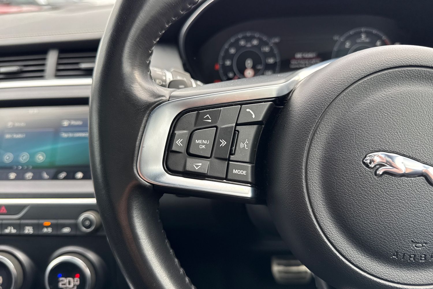 Used Jaguar E-Pace 2020 for sale - 76488325: Photo 46