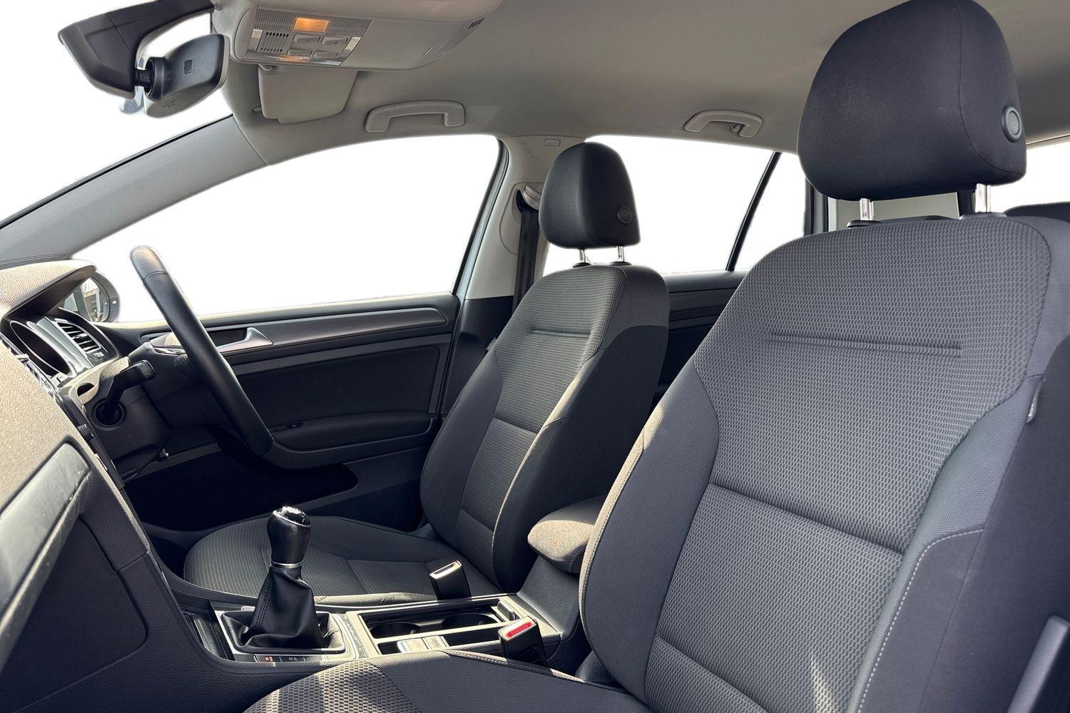 Used Volkswagen Golf 2019 for sale - 77963498: Photo 10