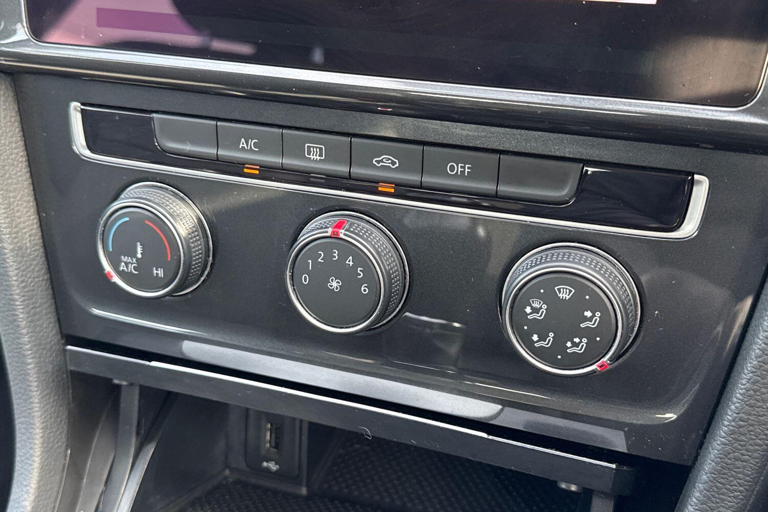 Used Volkswagen Golf 2019 for sale - 77963498: Photo 18