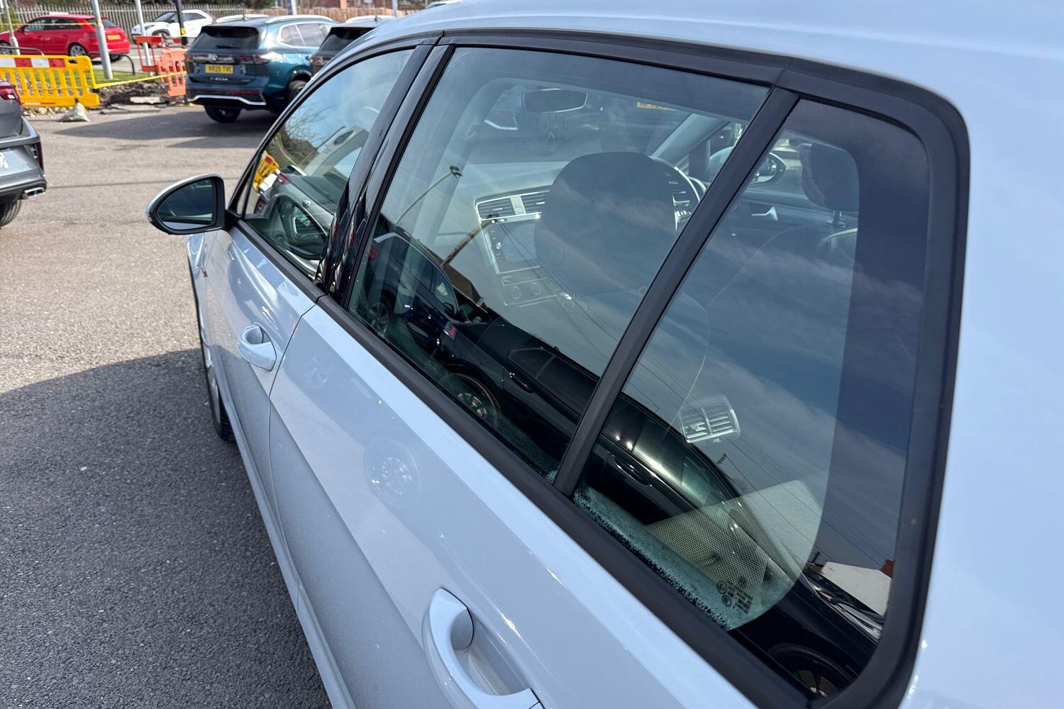 Used Volkswagen Golf 2019 for sale - 77963498: Photo 32