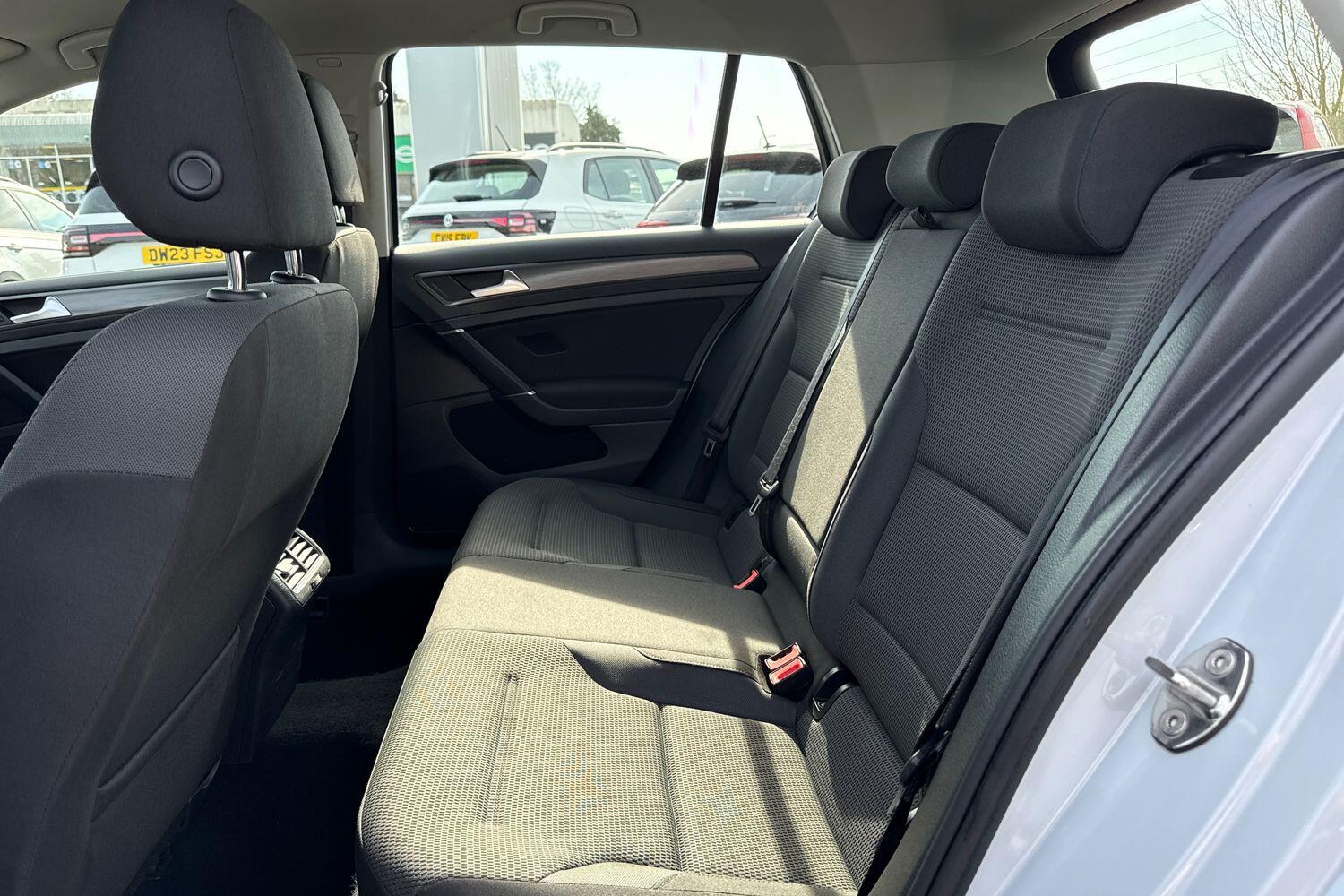 Used Volkswagen Golf 2019 for sale - 77963498: Photo 33