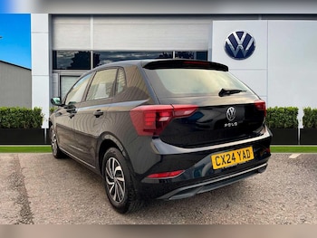 Used Volkswagen Polo 2024 for sale - 76581828: Photo