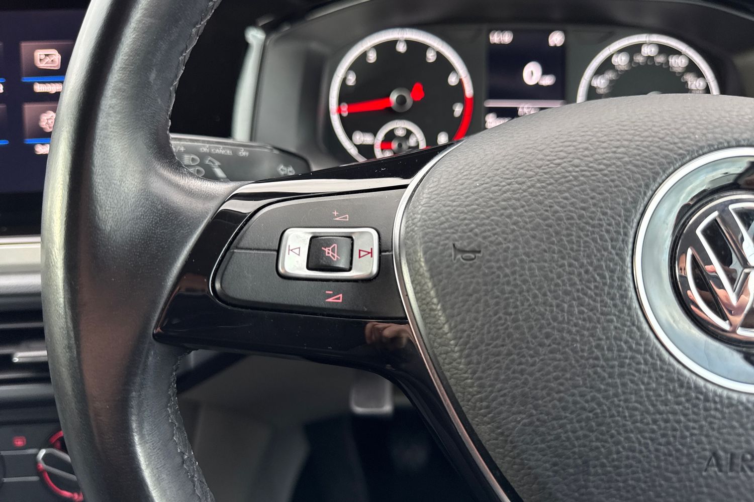 Used Volkswagen Polo 2019 for sale - 76692281: Photo 40