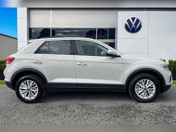 Used Volkswagen T-Roc 2023 for sale - 79854423: Photo