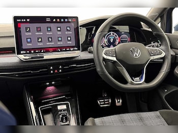 Used Volkswagen Golf 2026 for sale - 79241779: Photo