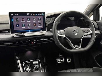 Used Volkswagen Golf 2025 for sale - 77593604: Photo