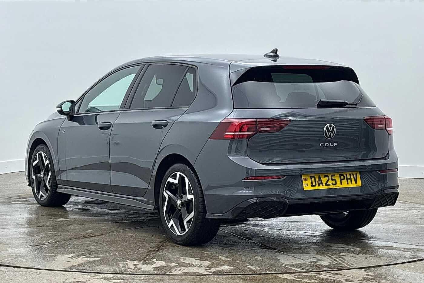 Used Volkswagen Golf 2025 for sale - 77593604: Photo 3