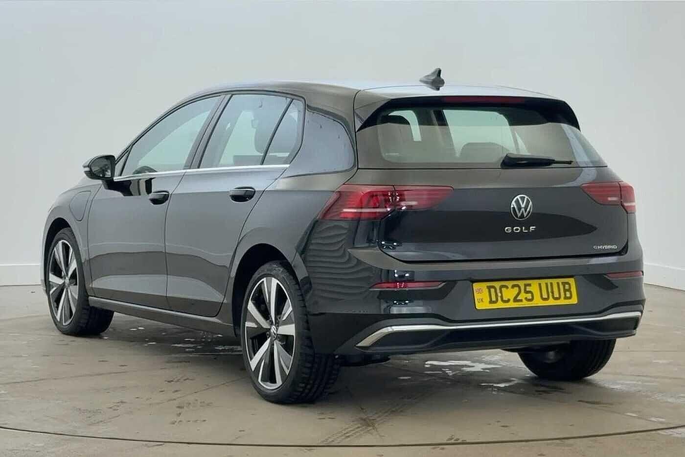 Used Volkswagen Golf 2025 for sale - 77152540: Photo 3