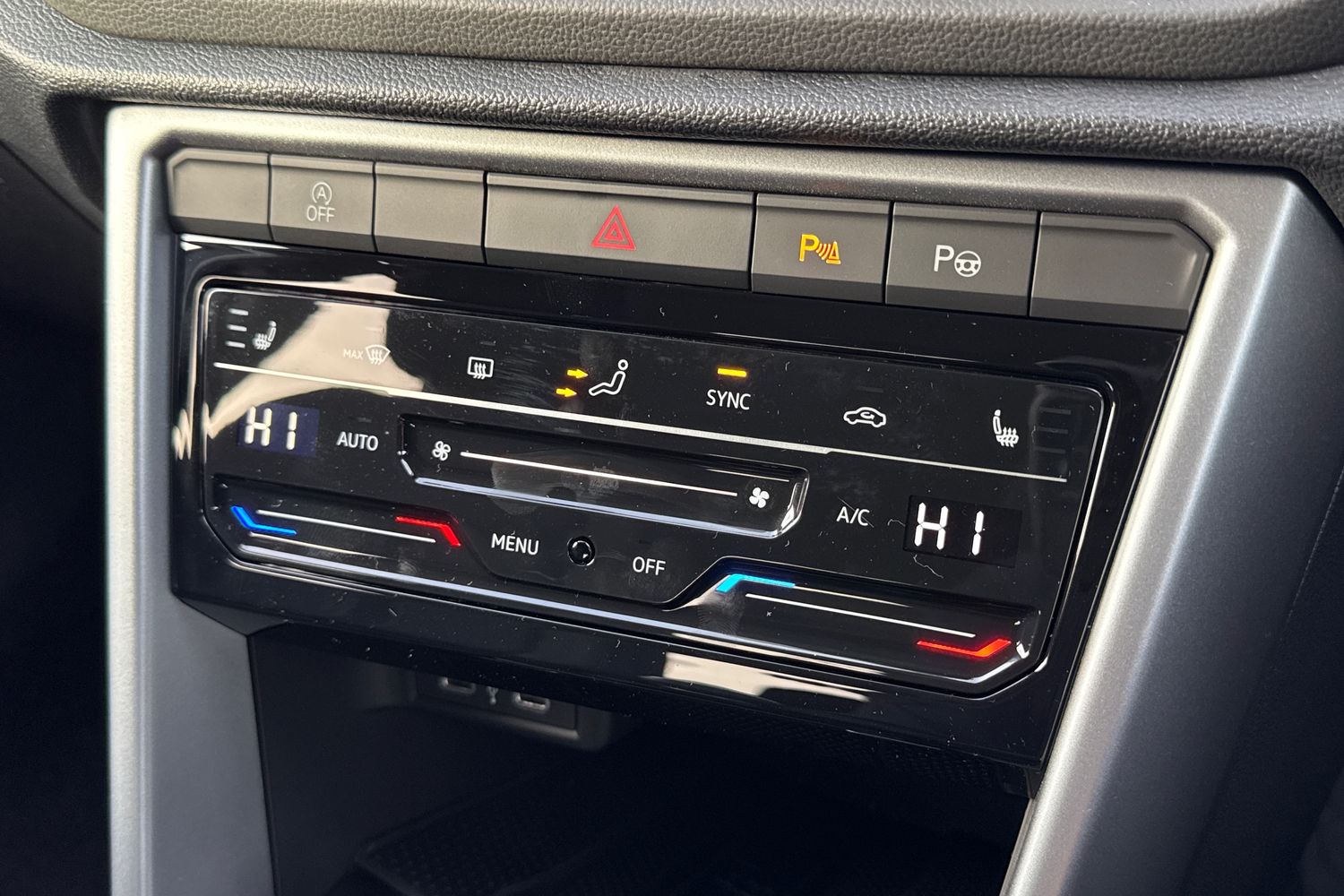 Used Volkswagen T-Roc 2026 for sale - 77128933: Photo 21