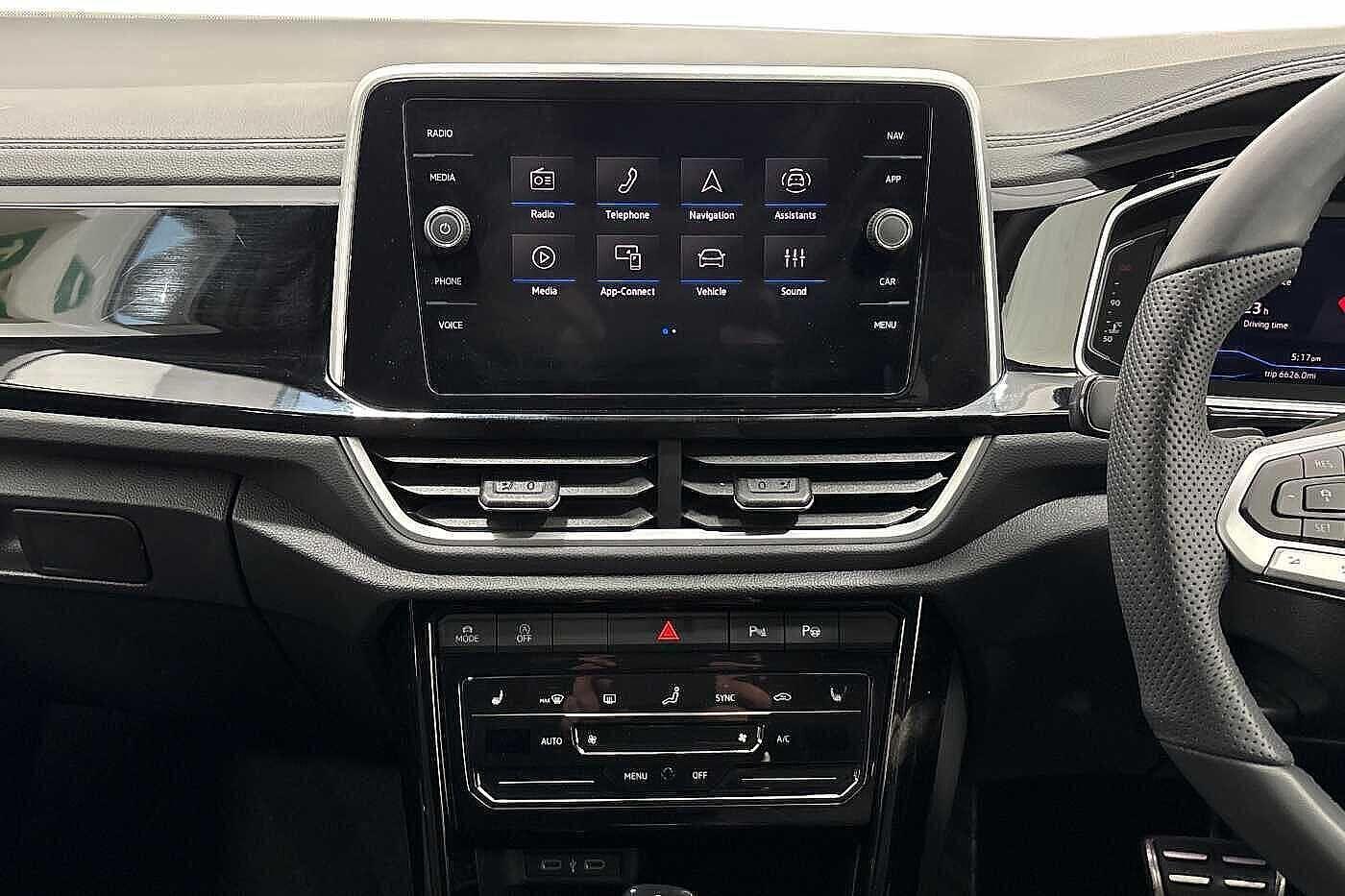 Used Volkswagen T-Roc 2025 for sale - 78029296: Photo 12