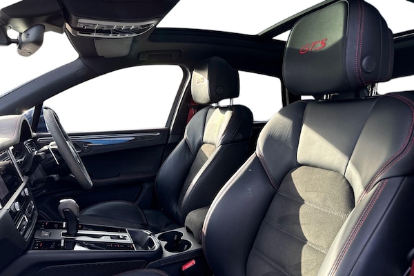 Used Porsche Macan 2023 for sale - 76236686: Photo 15