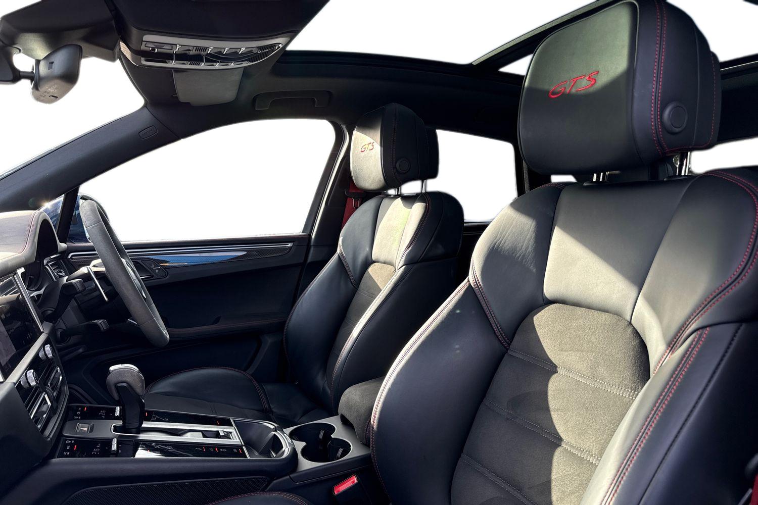 Used Porsche Macan 2023 for sale - 76236686: Photo 16