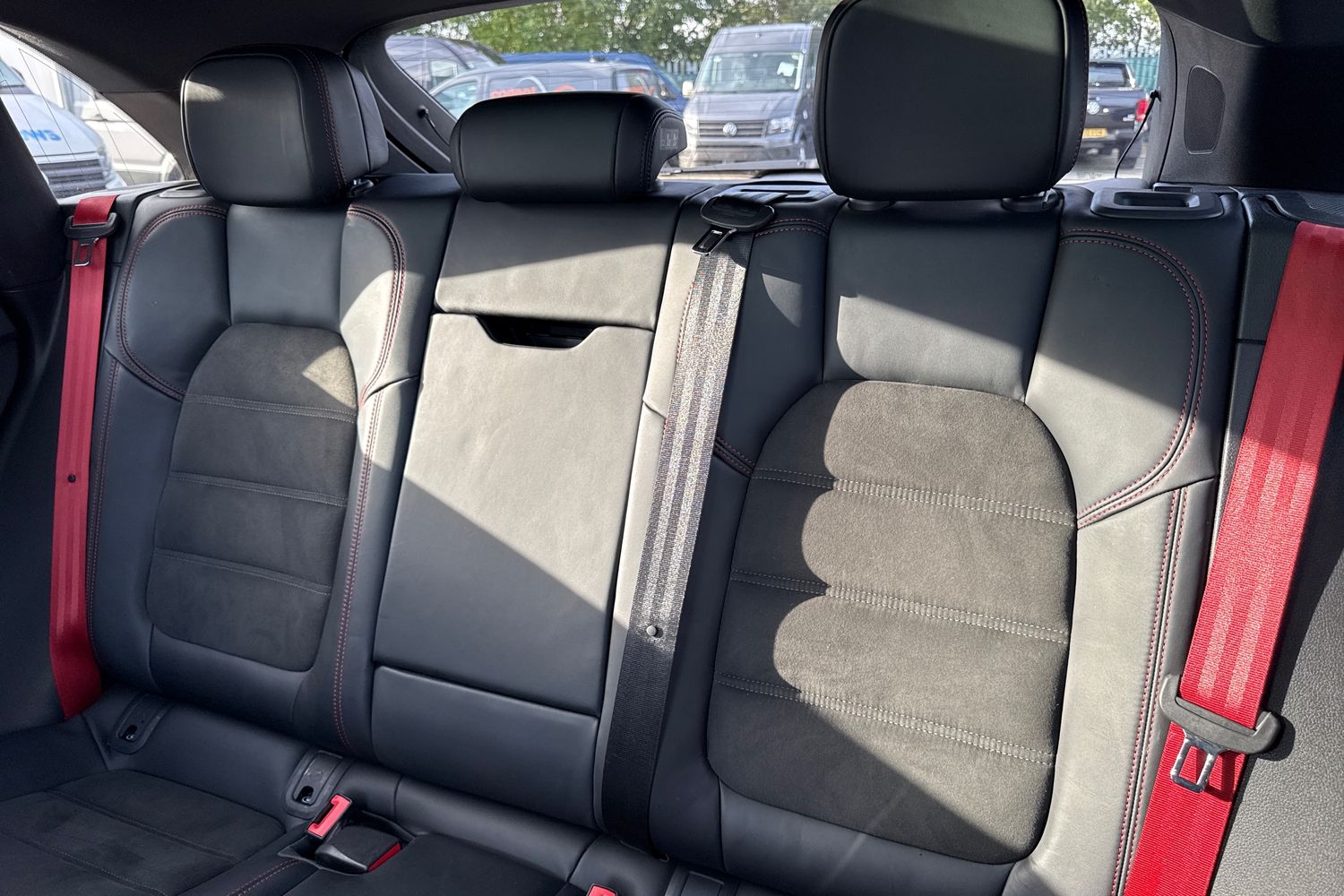 Used Porsche Macan 2023 for sale - 76236686: Photo 19