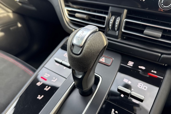 Used Porsche Macan 2023 for sale - 76236686: Photo 22