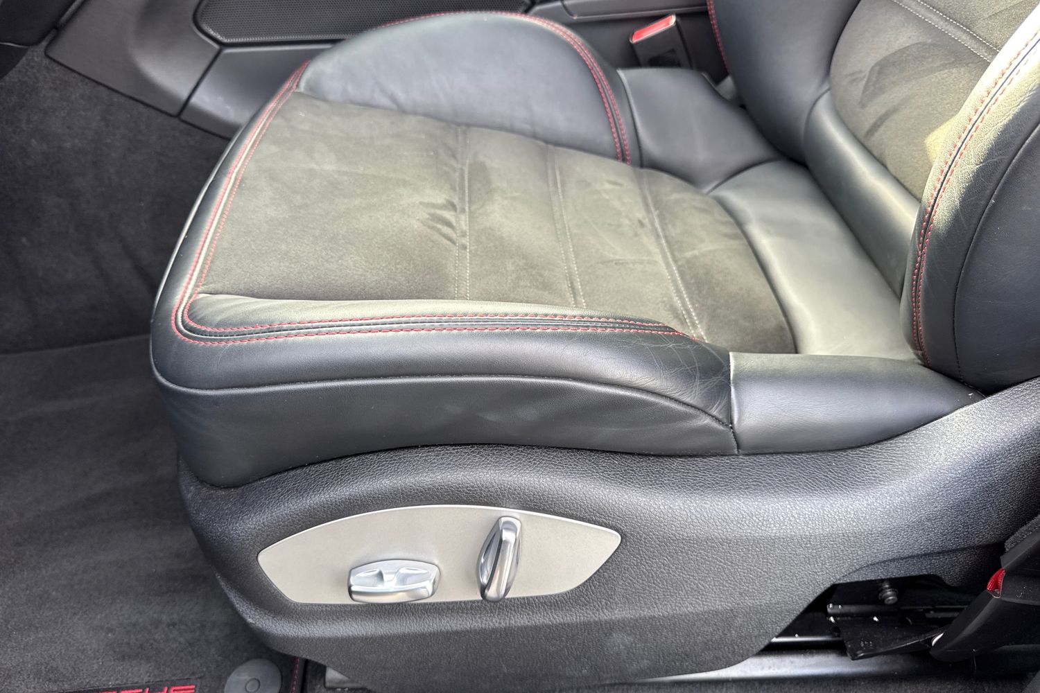 Used Porsche Macan 2023 for sale - 76236686: Photo 38