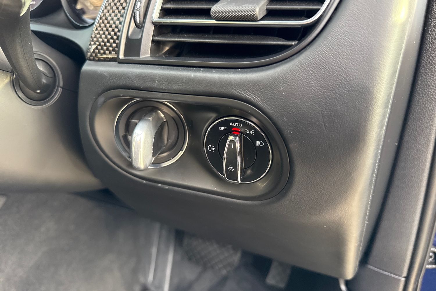 Used Porsche Macan 2023 for sale - 76236686: Photo 39