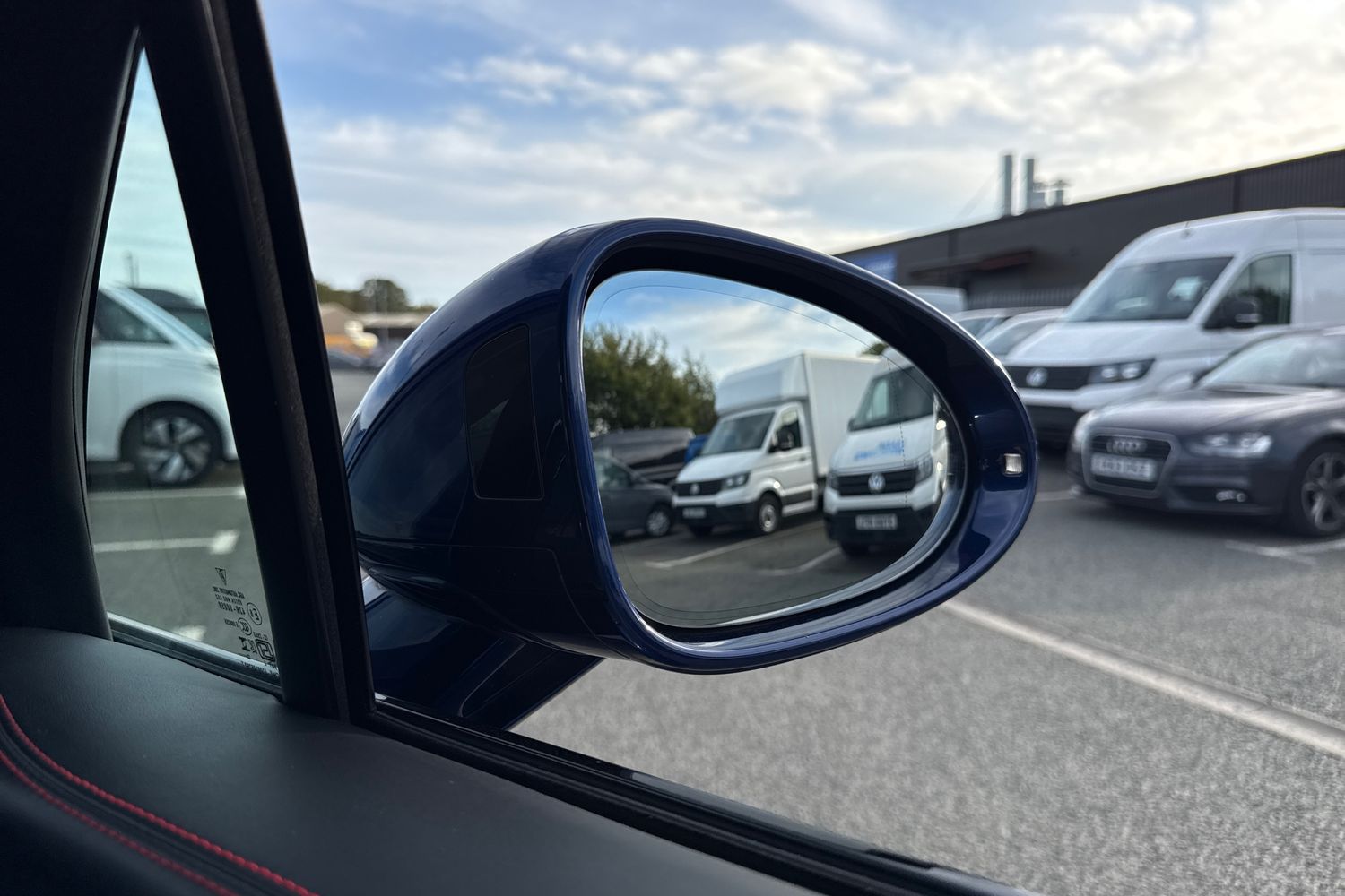 Used Porsche Macan 2023 for sale - 76236686: Photo 41