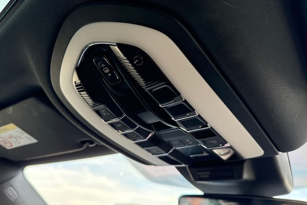 Used Porsche Macan 2023 for sale - 76236686: Photo 41