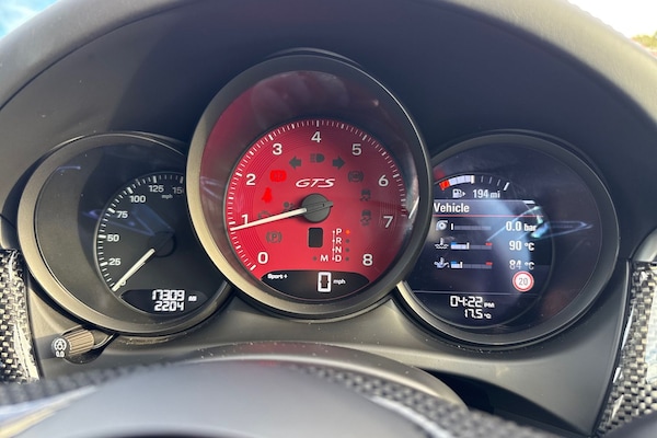 Used Porsche Macan 2023 for sale - 76236686: Photo 46