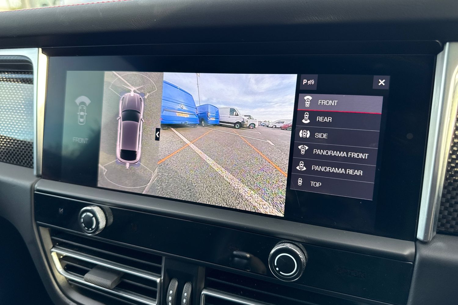 Used Porsche Macan 2023 for sale - 76236686: Photo 53