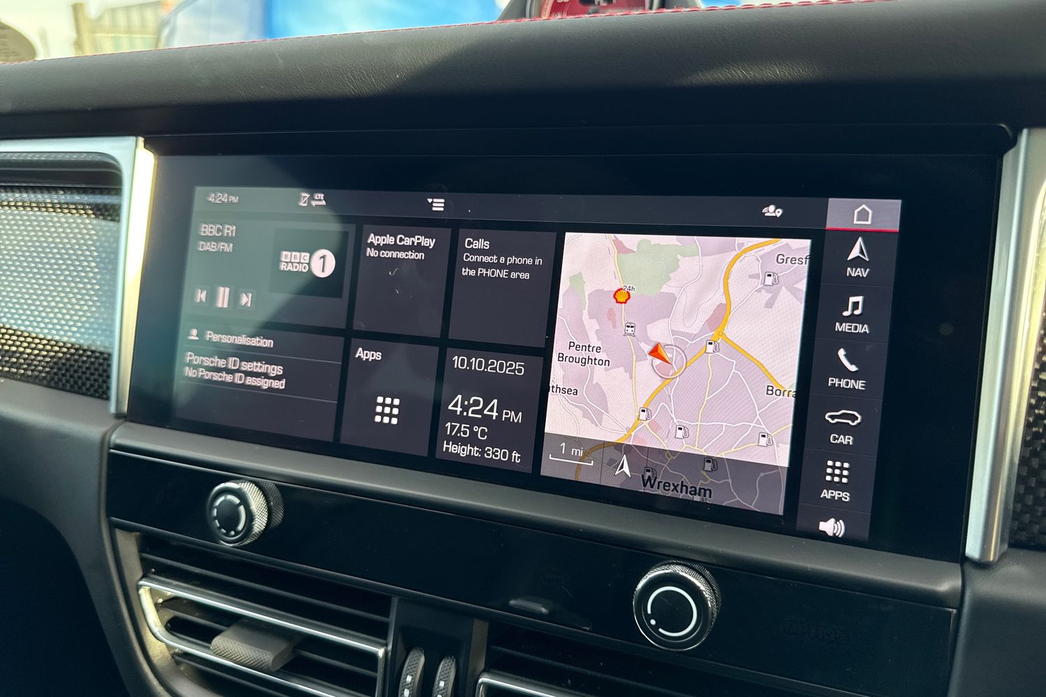 Used Porsche Macan 2023 for sale - 76236686: Photo 60