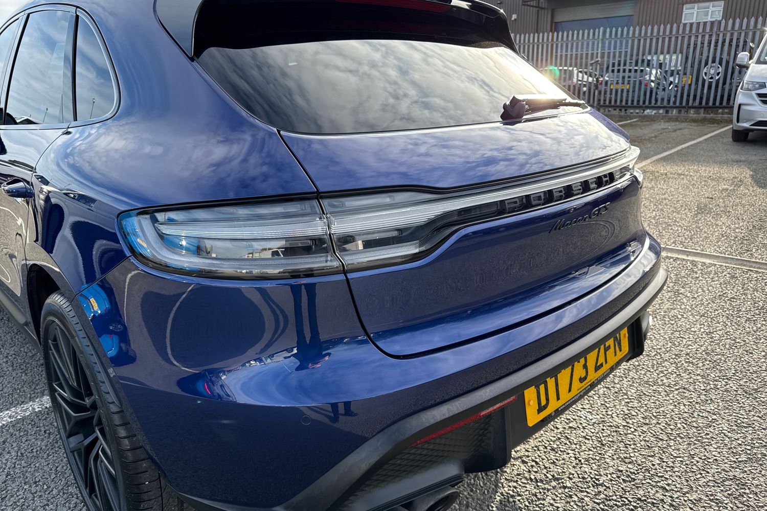 Used Porsche Macan 2023 for sale - 76236686: Photo 8