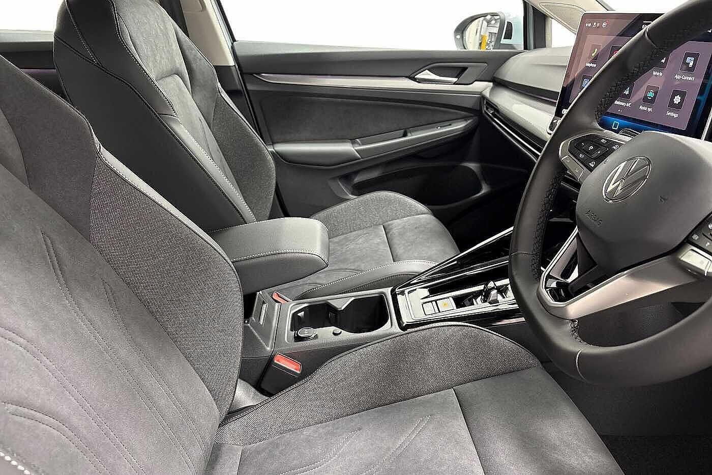 Used Volkswagen Golf 2025 for sale - 77152508: Photo 11