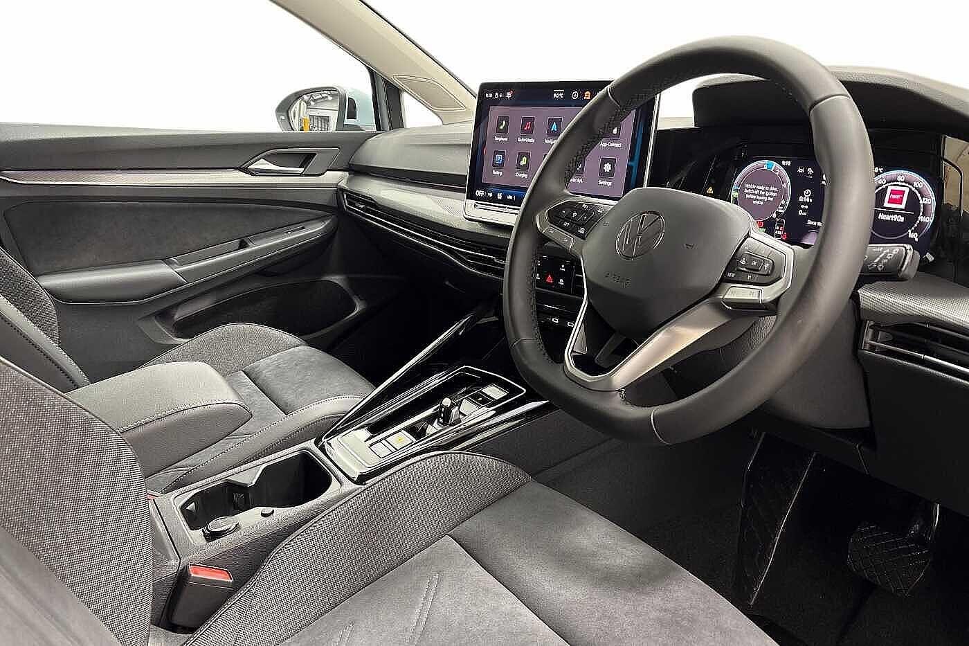 Used Volkswagen Golf 2025 for sale - 77152508: Photo 7