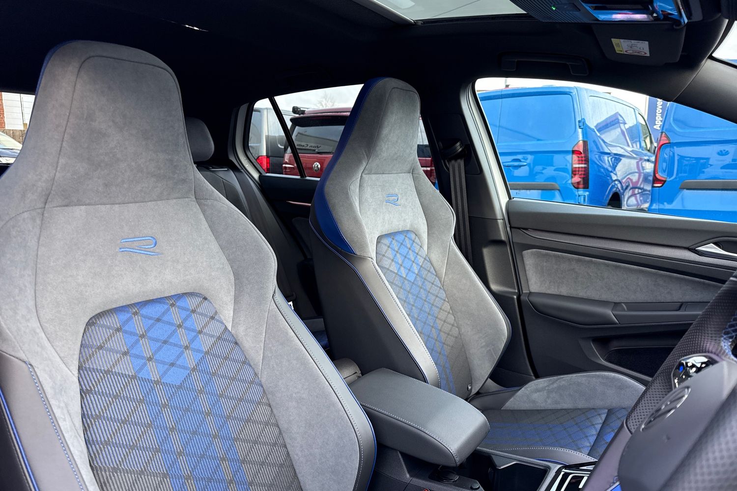 Used Volkswagen Golf 2025 for sale - 77390110: Photo 24