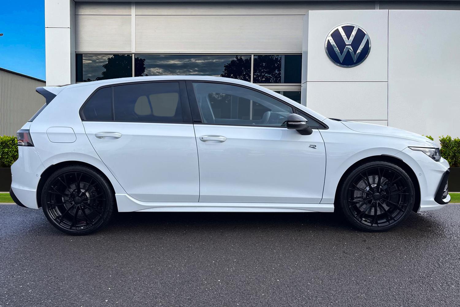 Used Volkswagen Golf 2025 for sale - 77390110: Photo 3