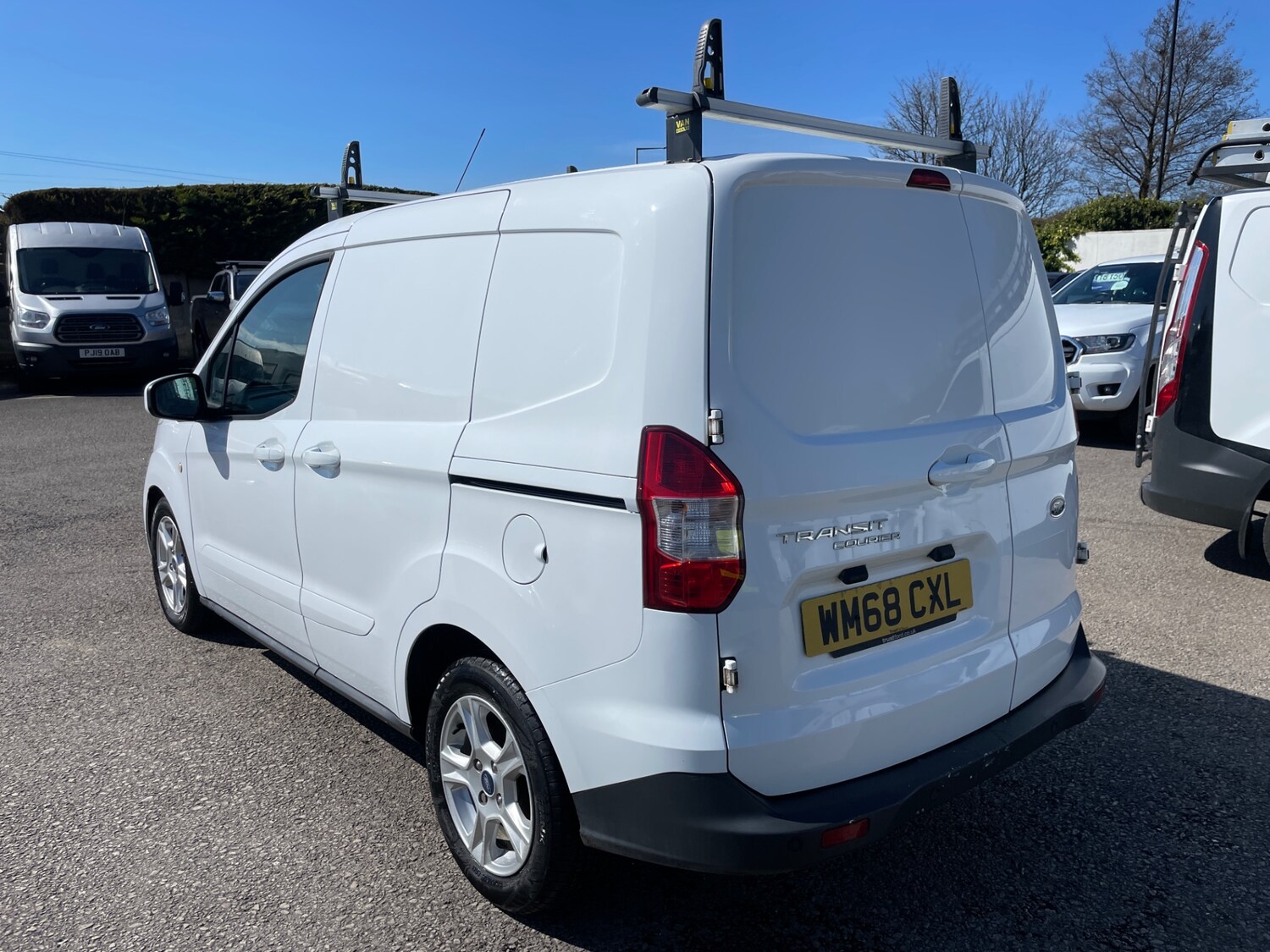 Used Ford Transit Courier 2018 for sale - 78108117: Photo 5