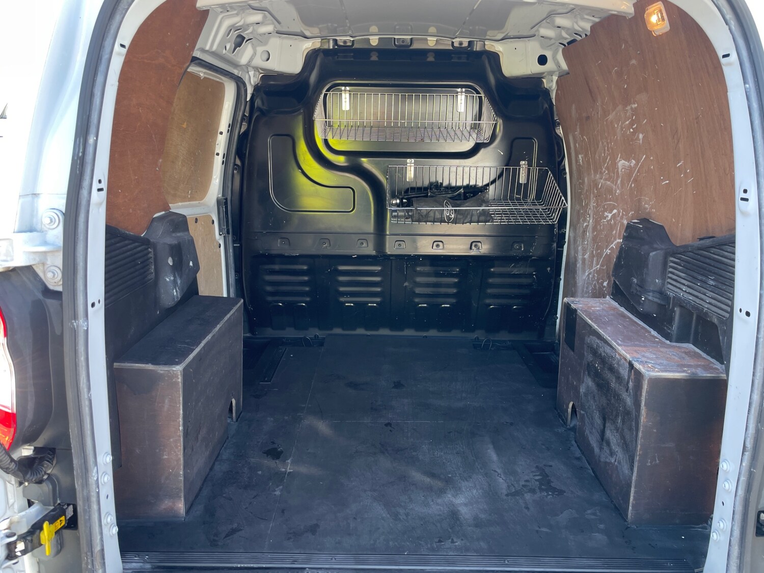 Used Ford Transit Courier 2018 for sale - 78108117: Photo 8