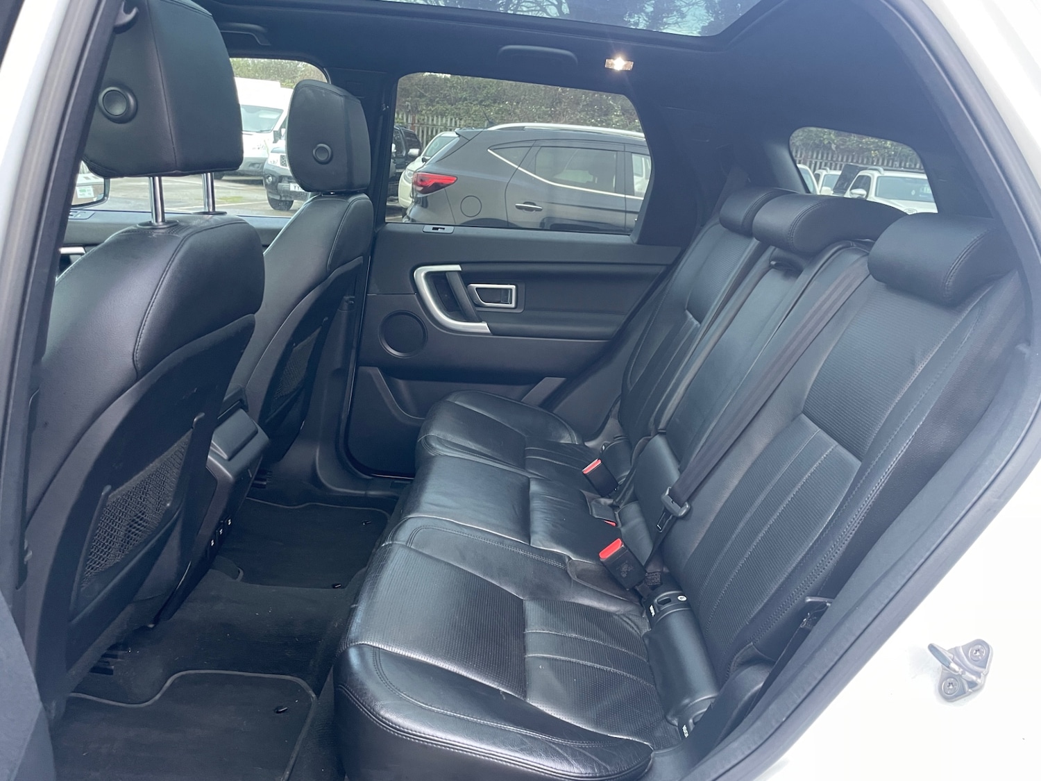 Used Land Rover Discovery Sport 2016 for sale - 76736778: Photo 12