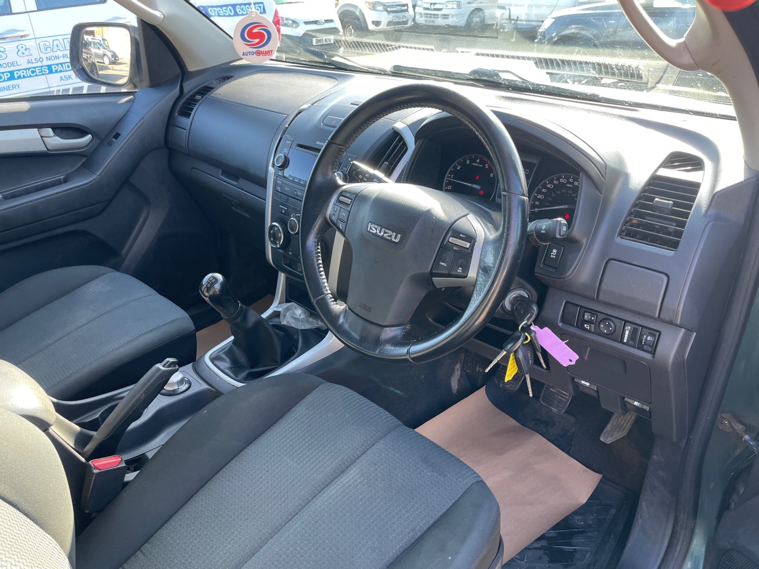 Used Isuzu D-Max 2015 for sale - 77760711: Photo 11